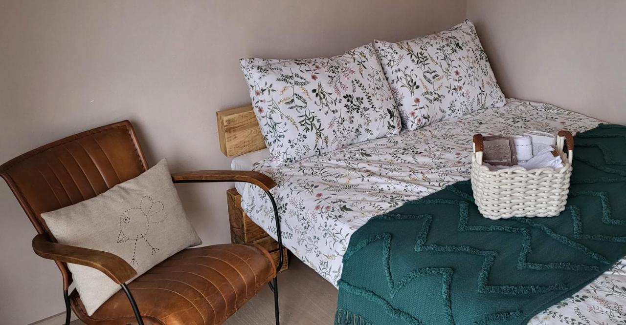 Hotel Oddih Pr Toniqu Most na Soči Exterior foto